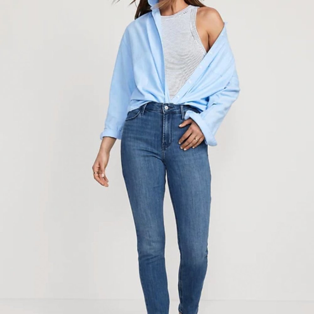 Old Navy | High-Waisted Wow Slim Straight Jeans for Women | Short Size 4